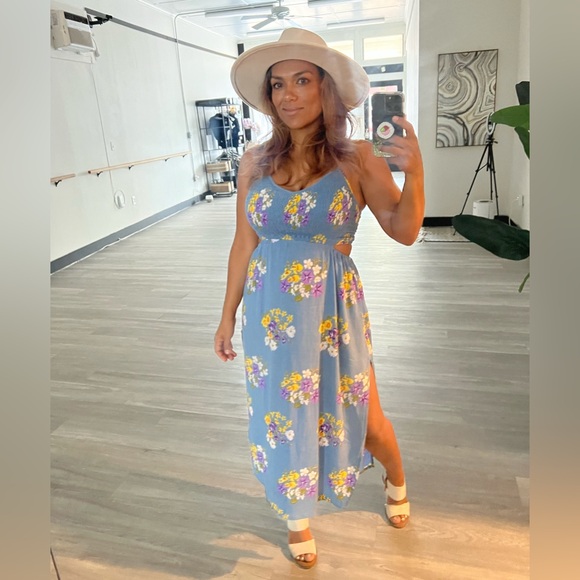 ALOHIWAI Dress M - Picture 1 of 1